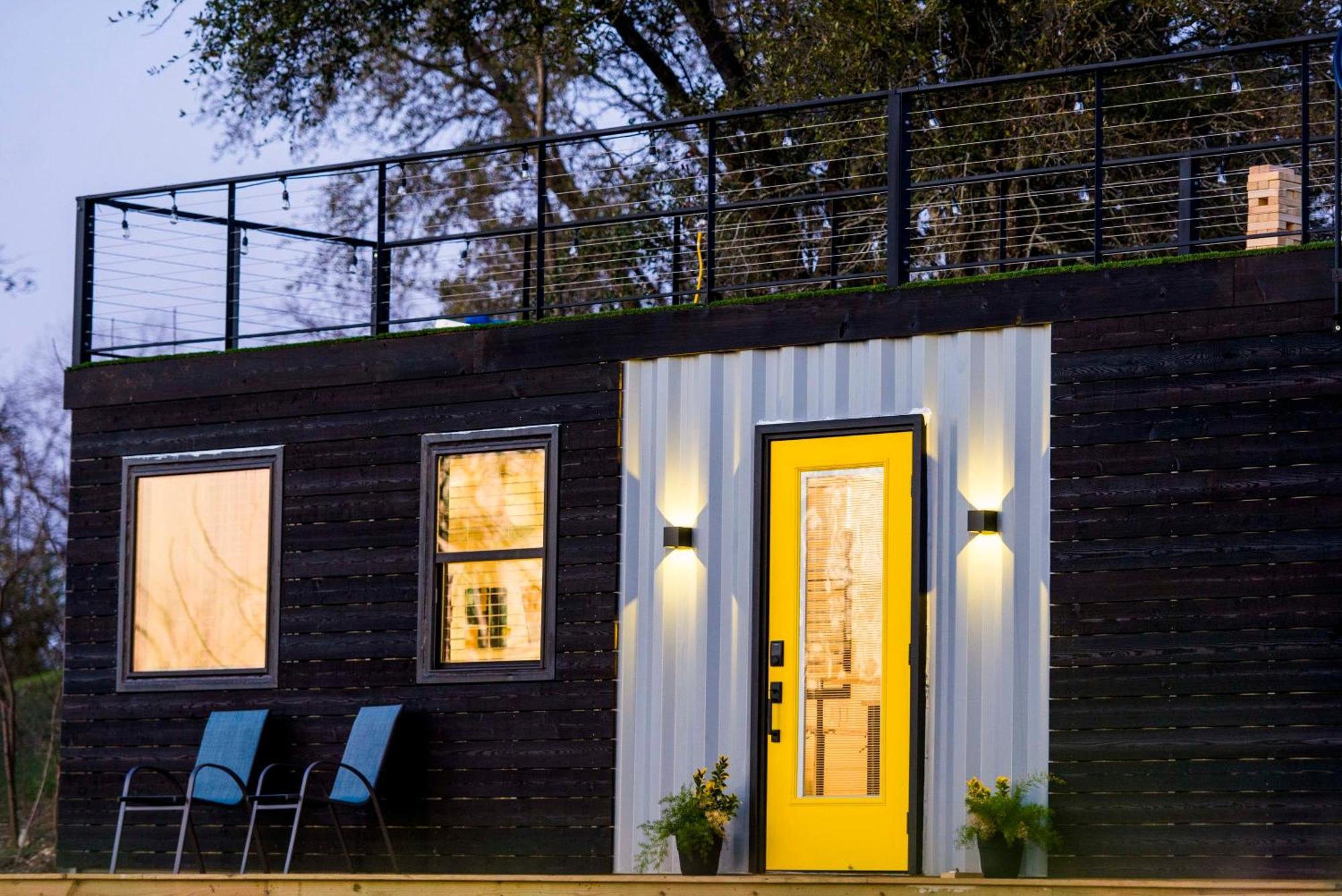 The Zephyr Modern Luxe Container Home Bellmead Exteriér fotografie