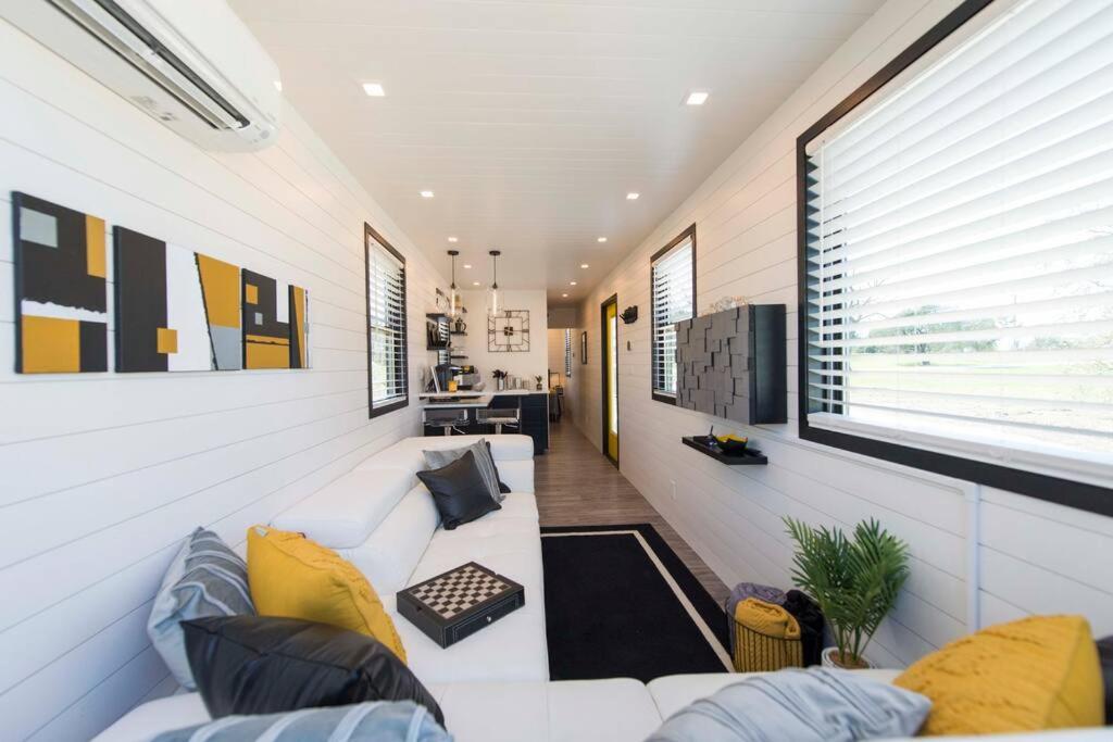 The Zephyr Modern Luxe Container Home Bellmead Exteriér fotografie